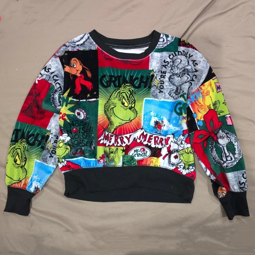 JUSTICE Girls Grinch Graphic Velour Sweatshirt, Super Soft Boxy, Christmas 7/8 S - Picture 2 of 4